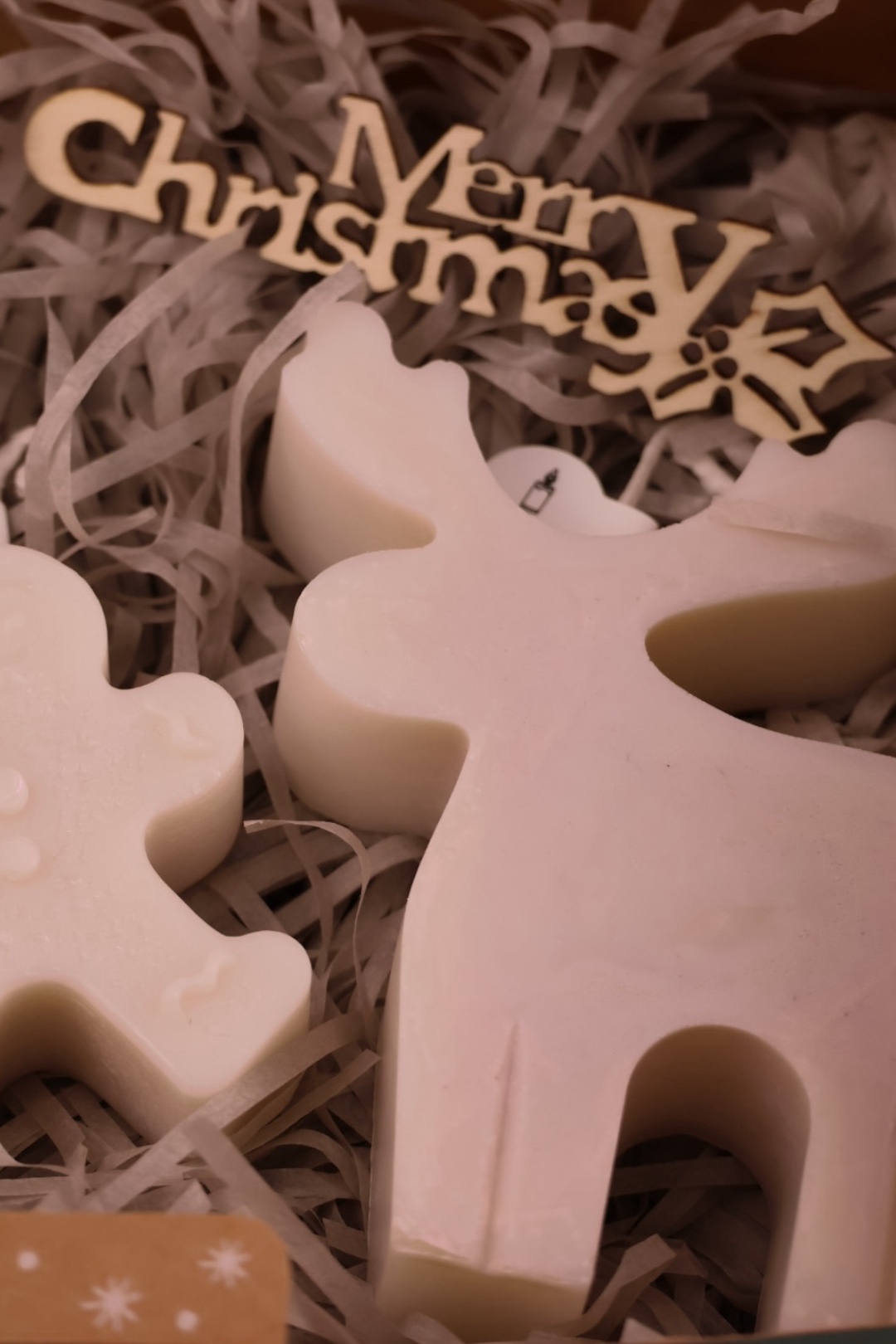 Christmas Beeswax Candles – Gift Box - Image 3